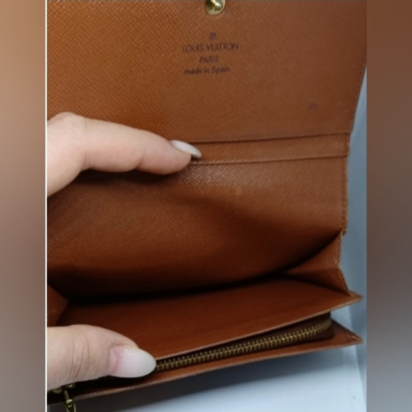 Louis Vuitton wallet - Picture 9 of 14